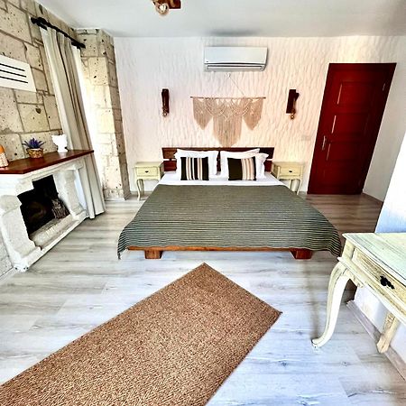 Pupa Alacati Butik Otel เซสเม ภายนอก รูปภาพ