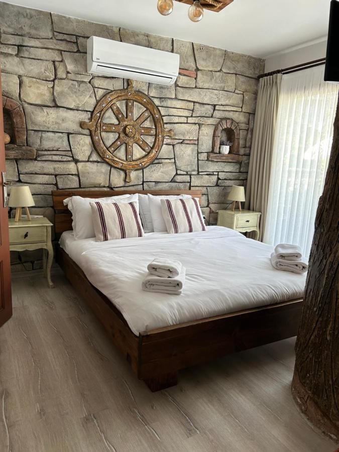 Pupa Alacati Butik Otel เซสเม ภายนอก รูปภาพ