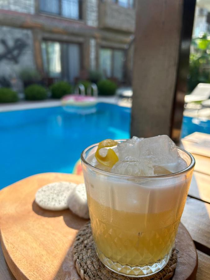 Pupa Alacati Butik Otel เซสเม ภายนอก รูปภาพ