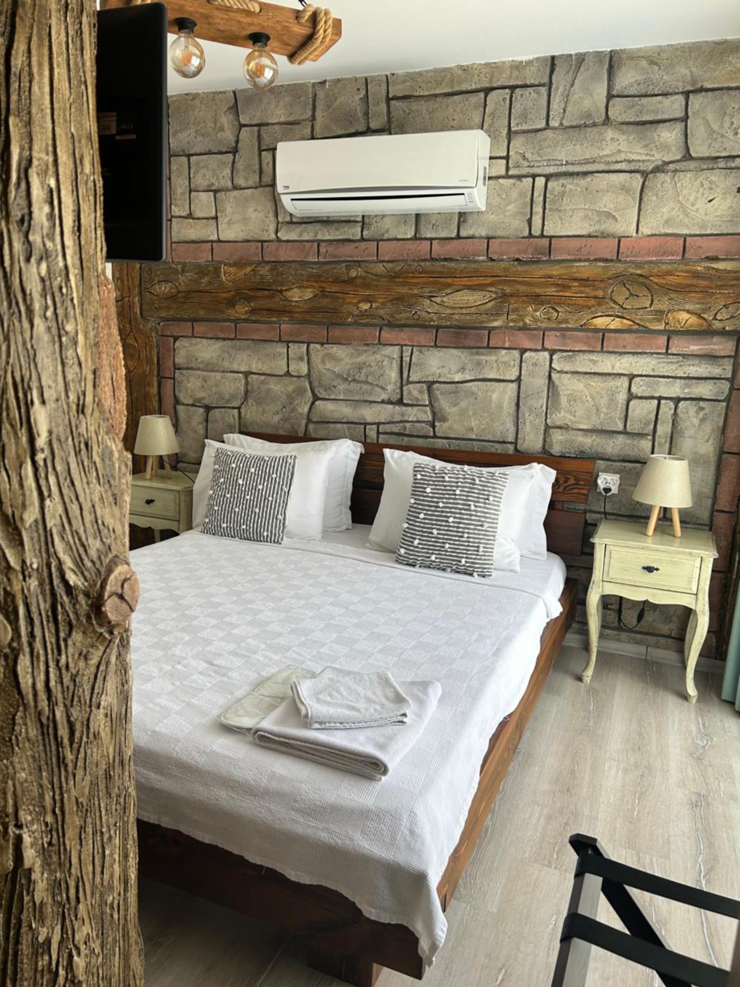 Pupa Alacati Butik Otel เซสเม ภายนอก รูปภาพ