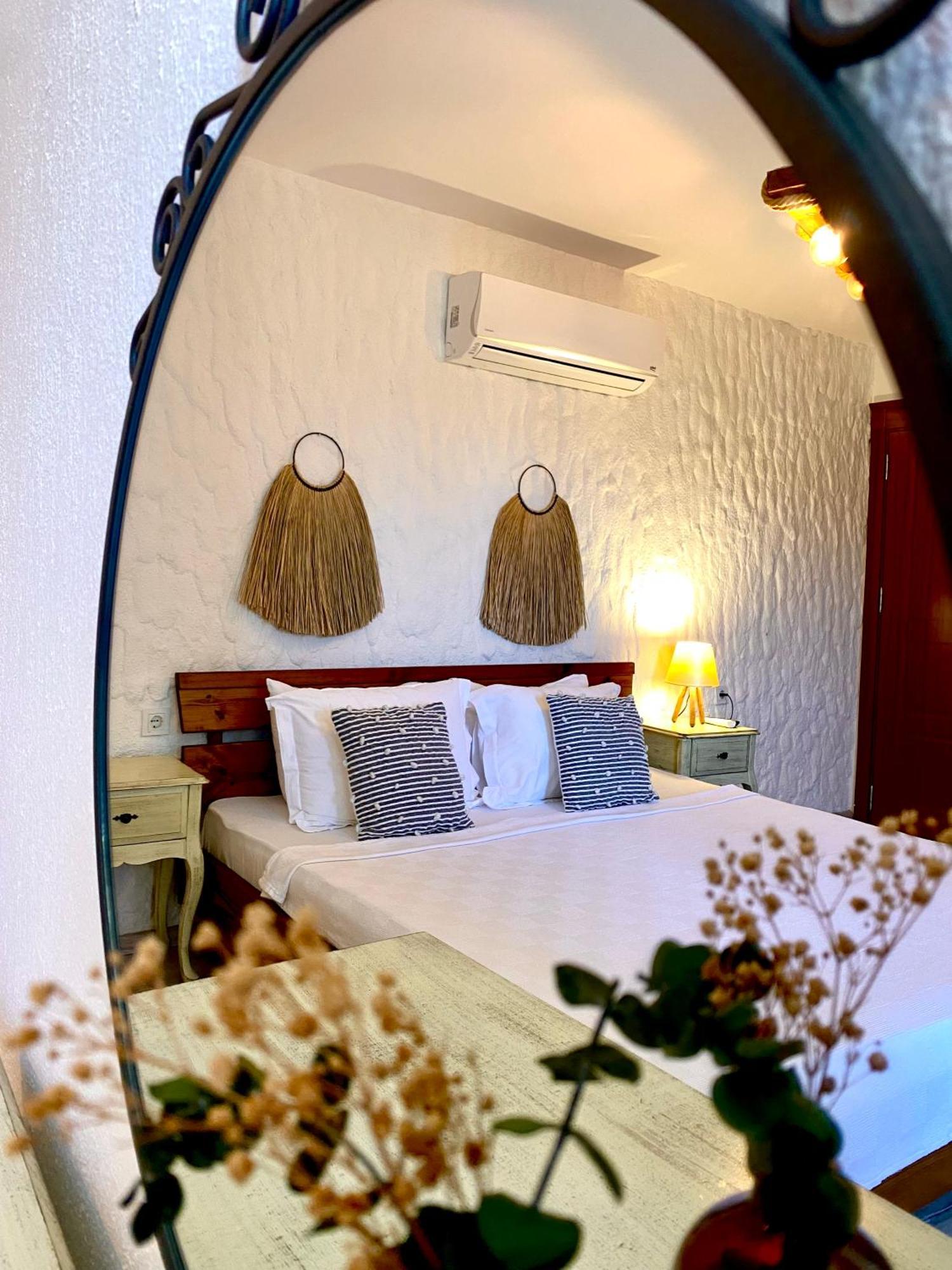 Pupa Alacati Butik Otel เซสเม ภายนอก รูปภาพ